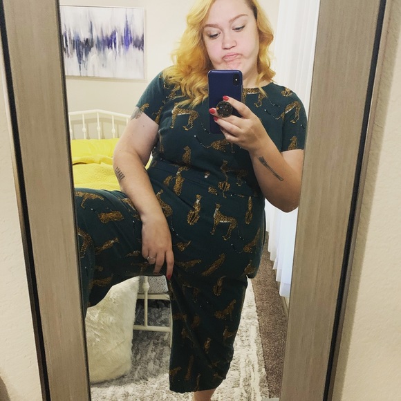 Meet your Posher, Courtney - Picture 7 of 7